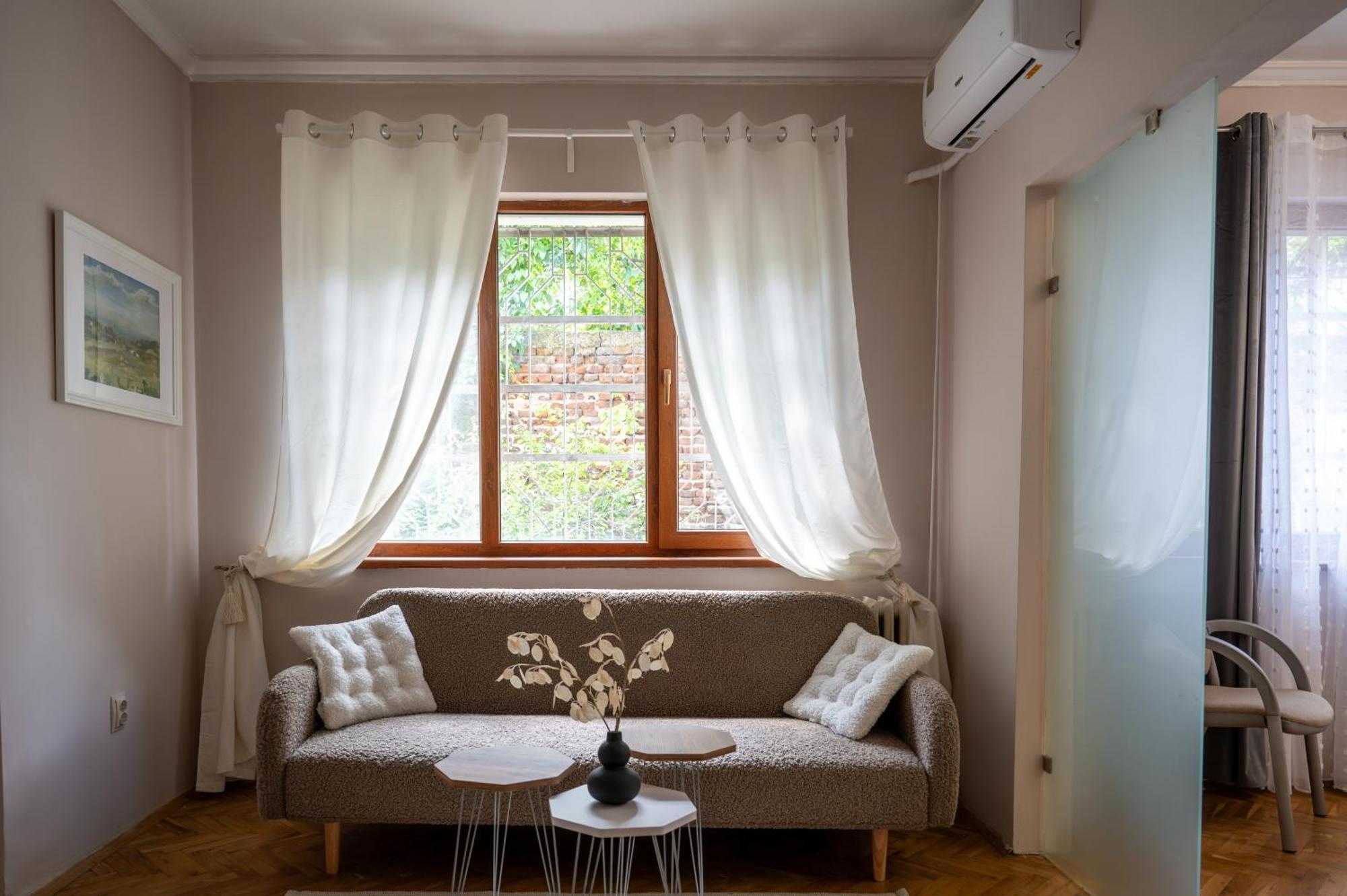 Beautiful Two-Bedroom Apartment In City Center Sofya Dış mekan fotoğraf