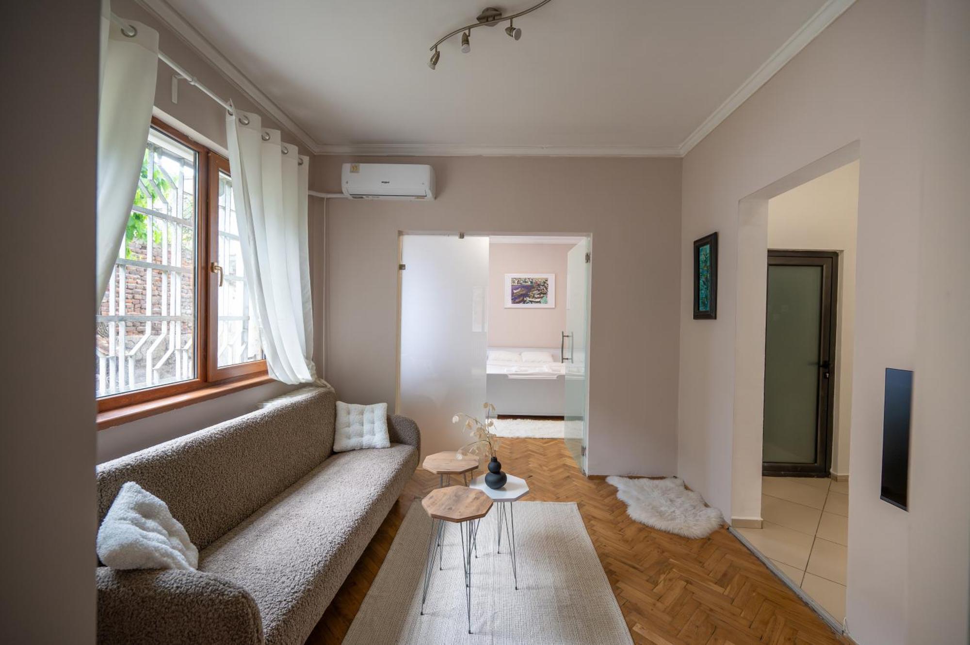 Beautiful Two-Bedroom Apartment In City Center Sofya Dış mekan fotoğraf