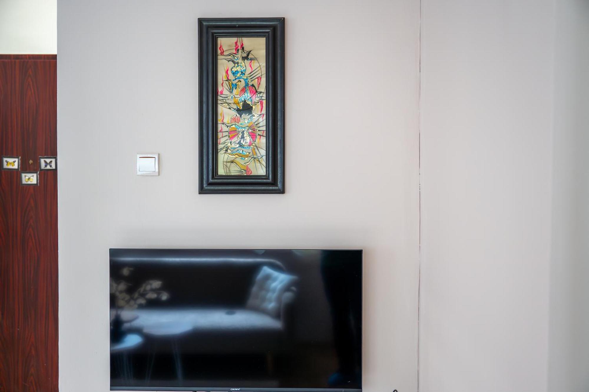 Beautiful Two-Bedroom Apartment In City Center Sofya Dış mekan fotoğraf