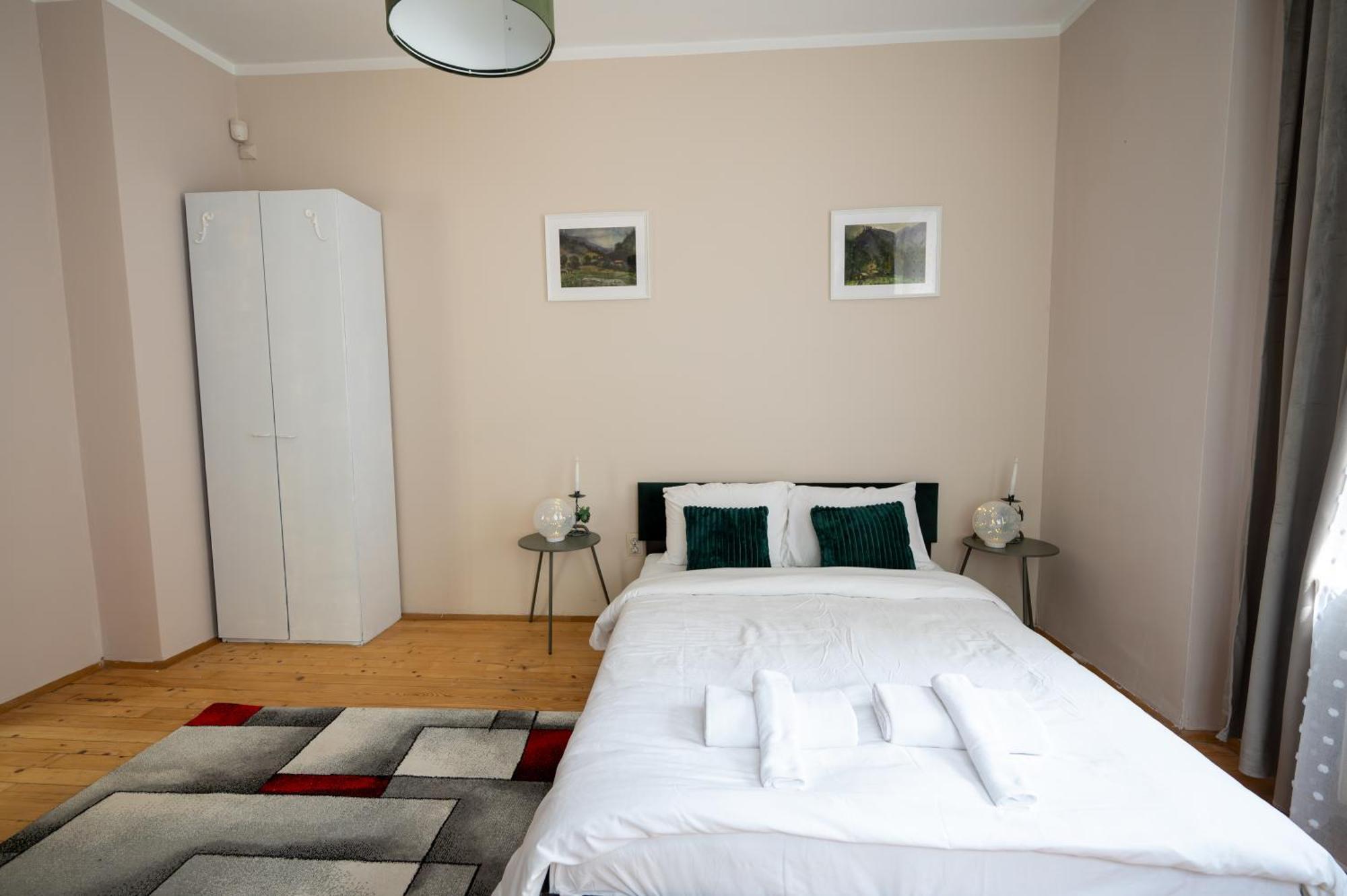 Beautiful Two-Bedroom Apartment In City Center Sofya Dış mekan fotoğraf